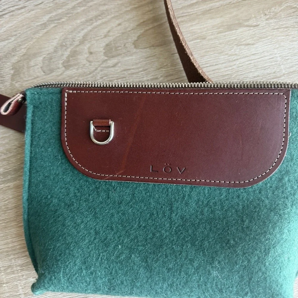 HejLov Narvajo 100% Merino Wool Boya Sling Bag | Green Brown Retail $165 Classic